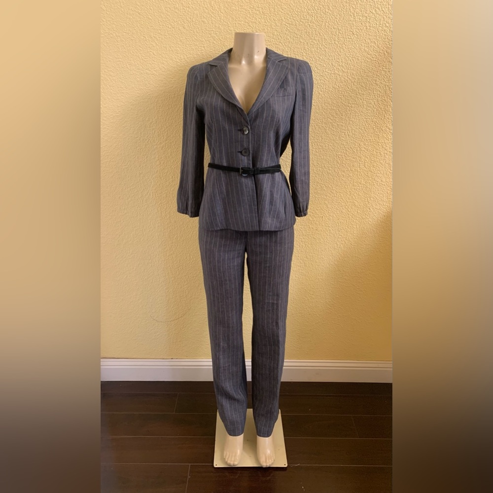 ARMANI COLLEZIONI Size 6 Blazer & Size 8 Pants Blue With Tan Pinstripes 2pc Suit